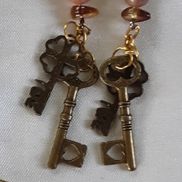 Handcrafted Pierced Sweeper Earrings Gemstone Beads Double Keys LOVE Hearts - Picture 2 of 7